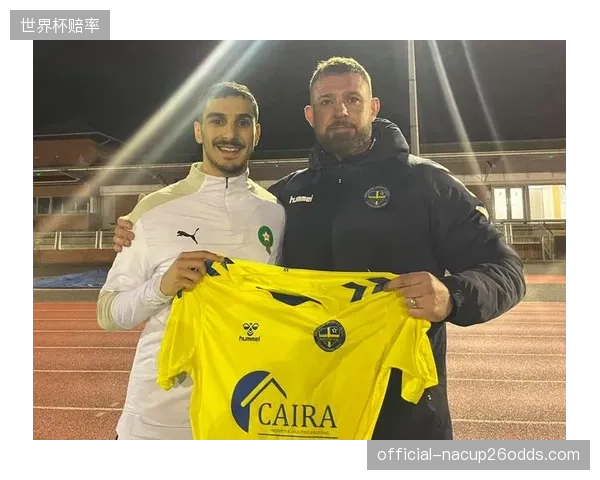 主帅雷格拉吉对更衣室的掌控力是无形财富,强大的团队精神将是摩洛哥挑战强敌的资本。 主帅雷格拉吉对更衣室的掌控力是无形财富,强大的团队精神将是摩洛哥挑战强敌的资本。